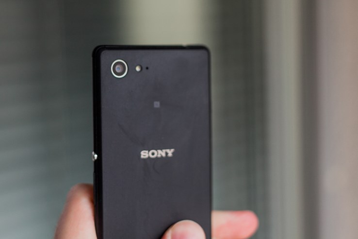 Sony Xperia E3 (4).jpg